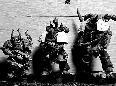 Chaos Chosen Size Comparison Night Lords The Bolter And Chainsword