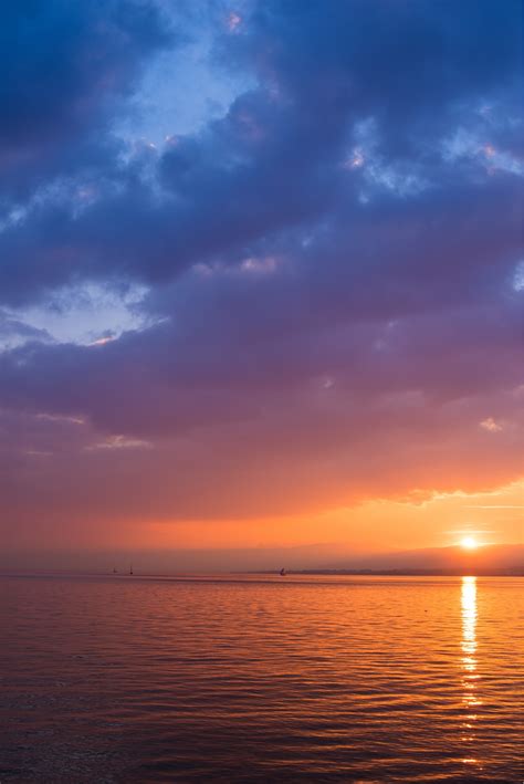 Gambar Pantai Laut Air Lautan Horison Awan Matahari Terbit