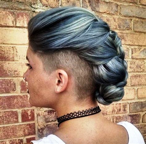50 Trendy Undercut Hairstyle Ideas For Women To Try Out This Year