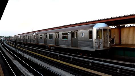 Mta New York City Subway Jamaica Center Bound R42 Z Train 111th