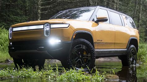 2022 Rivian R1s Review Feels Like A Throwback Adventure Suv Only Electric