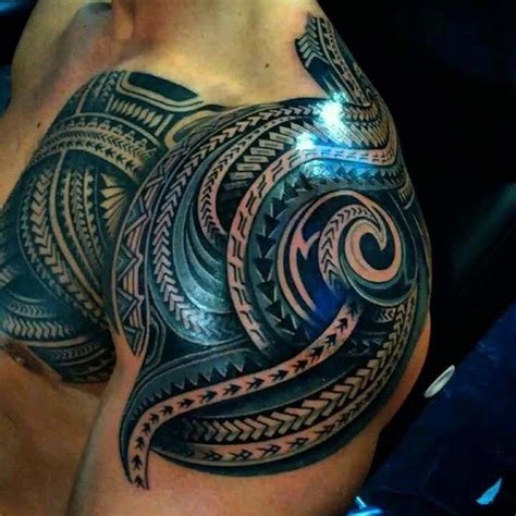 A samoan tattoo is a beautiful example of overall body art. samoan tattoos and their meanings #Samoantattoos ...