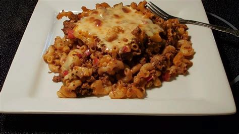 The end goal here is mac and cheese with an unsurpassed cheesiness, creaminess, and also one that makes dramatic cheese strings when you serve it and eat it. Ground Beef Macaroni and Cheese Casserole - E180 - YouTube