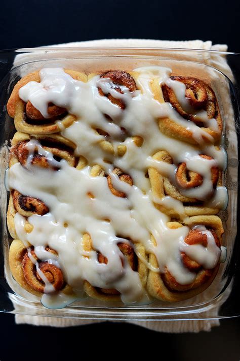 Easy Vegan Cinnamon Rolls Minimalist Baker Recipes