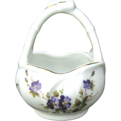 Lefton Hand Painted Basket with Violets | Painted baskets, Lefton, Hand painted