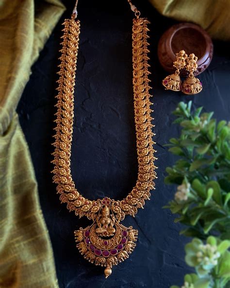 Dont Miss These Latest Lakshmi Temple Jewellery Designs South India