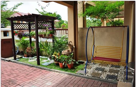 Memiliki taman depan rumah tentu sangat menguntungkan. Image result for taman bunga mini depan rumah | Rumah ...