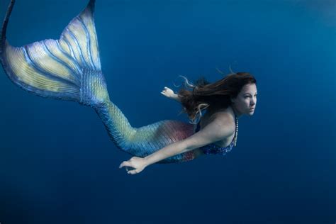 Underwater Photographer Robert Minnicks Gallery Mermaids The