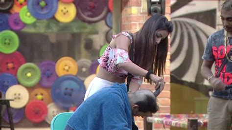 Bigg Boss 11 Priyank Shaves Off His Head To Save Hiten From Nominations Television News The