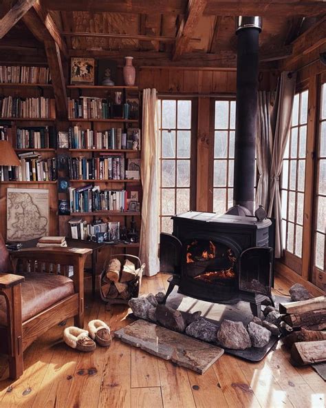 A Perfect Reading Nook Cozy House Cabin Homes Log Cabin Homes