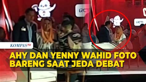 Momen Ahy Dan Yenny Wahid Foto Bareng Saat Jeda Debat Capres 2024