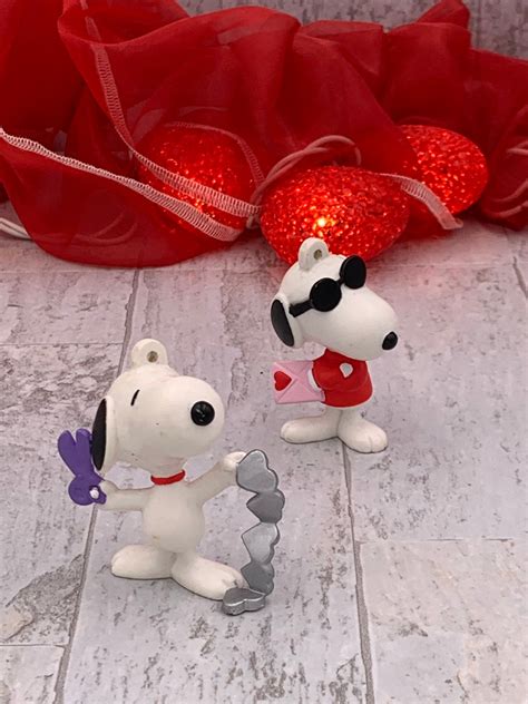 Vintage Valentine Snoopy Ornaments Snoopy Peanuts Figurine Snoopy