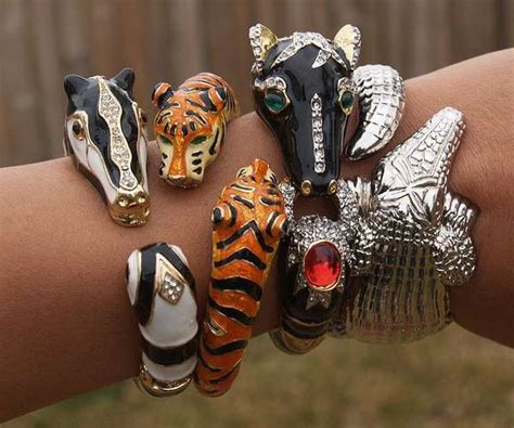 30 Animal Shaped Jewelry Pieces