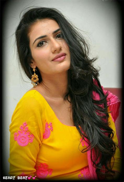 Pin On Fatima Sana Sheikh