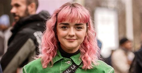 Maisie Williams Shows Off Bright Pink Locks In Paris 247
