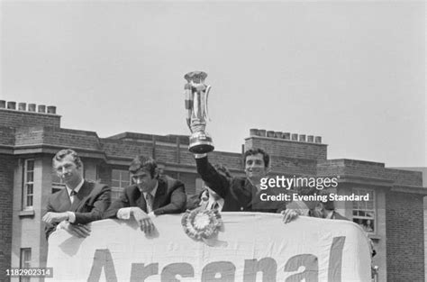 Bob Wilson Arsenal Photos And Premium High Res Pictures Getty Images