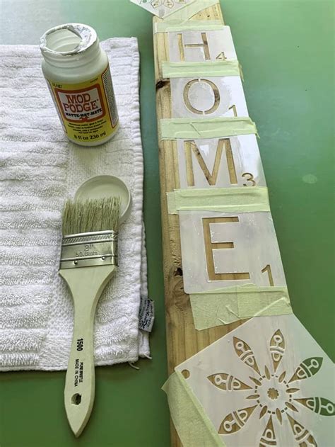 How To Stencil Onto Wood With Perfect Results Learn To Create