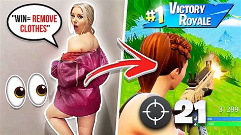 Win Remove All Clothing W Girlfriend Fortnite Challenge Youtube