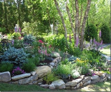 Flower Bed Ideas In Front Of House Sloped Garden Hillside Garden