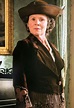 Imelda Staunton plays Lady Bagshaw. | Downton abbey, Downton abbey ...