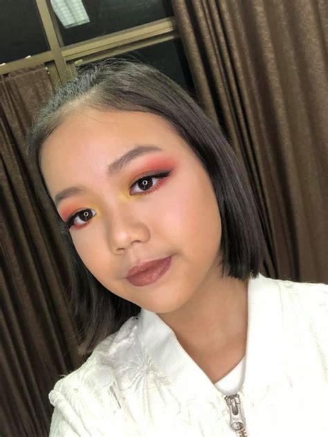 Meet The 12 Year Old Professional Makeup Artist Who Worked At London
