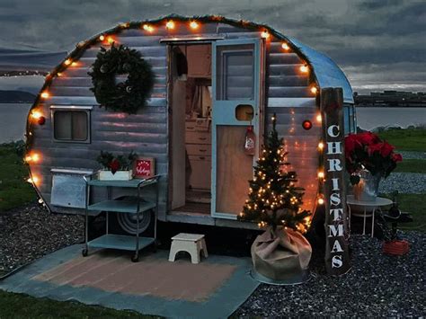 Christmas Decorating For People Who Love Camping