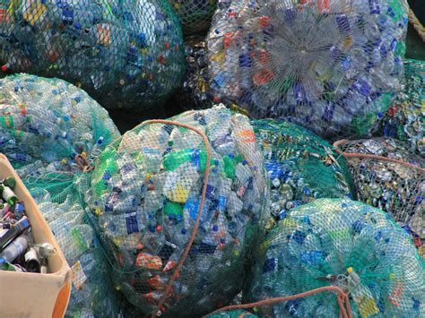 Ekapija Kako Nas Je Industrija Prevarila Recikliranje Plastike