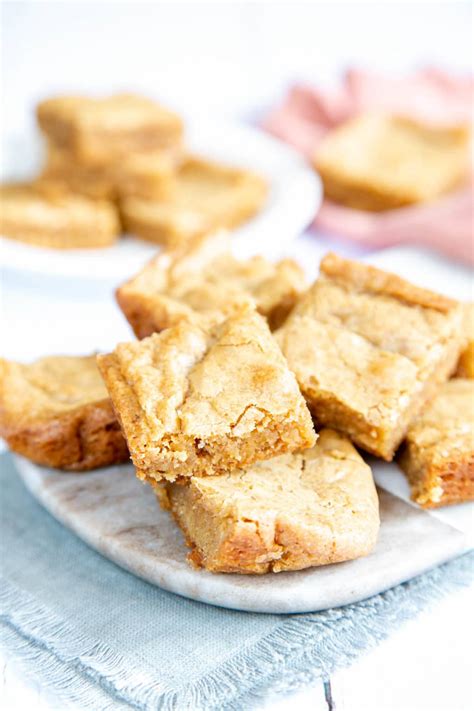 Easy Blondies One Bowl Small Batch Helens Fuss Free Flavours