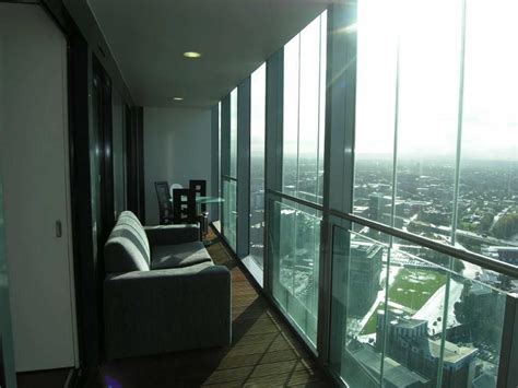 Like the city itself, every one of the 59 beautifully designed serviced apartments in room zzz manchester city centre has an unmistakable character. 2 bedroom apartment to rent in Beetham Tower, Manchester ...