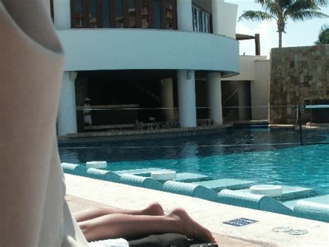 Swim Up Bar Picture Of Reflect Krystal Grand Cancun Cancun Tripadvisor