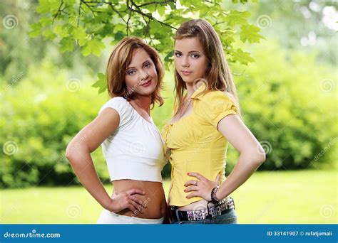 Two Girls Hanging Out In Park Stock Image Image Of Happy Fashion 33141907