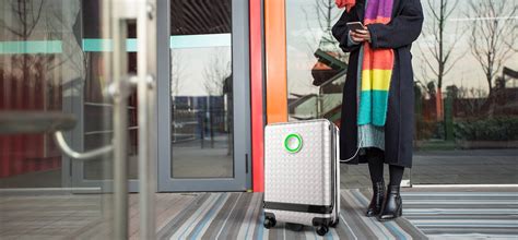 Airwheel Sr5 Robotic Suitcase Follows You Automatically And Lets You