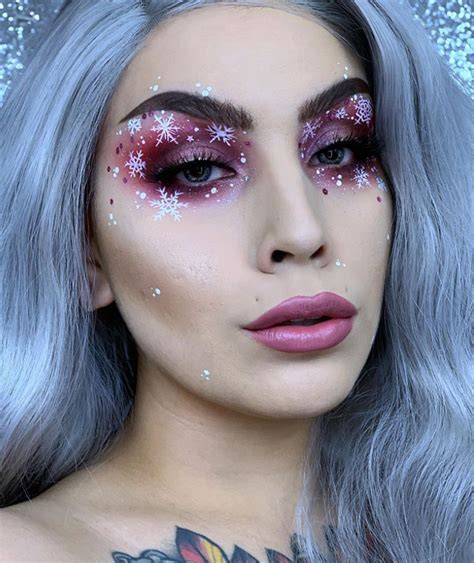 Beautiful Christmas Makeup Ideas You Must Try Page Of