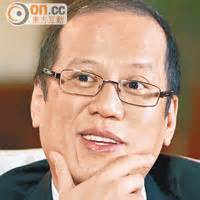 瑪莉亞·科拉桑·「科莉」·許寰哥·阿基諾（其實應該叫做「瑪莉亞·許娜桑·「科莉」·許寰哥·阿基諾」，因為佢閩南話個名叫許娜桑（corazon））（maria corazon cory cojuangco aquino，1933年 1月25號—2009年 8月1號），華文媒體通常簡稱阿基諾夫人 ，係第11任菲律賓總統，亦係菲律賓同埋亞洲嘅第一位女總統，1986年至1992年在位。 官媒轟《蘋果》助長菲聲勢 - 東方日報