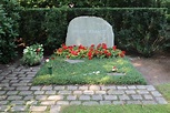 Grabstein von Hildegard Knef - Bild von Waldfriedhof Zehlendorf, Berlin ...