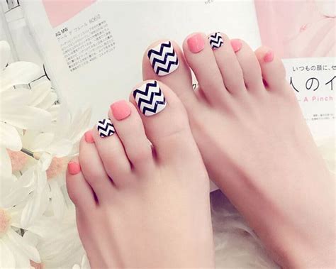 Uñas bellas decoradas, uñas decoradas elegantes, uñas decoradas manos, uñas pintadas de calado, uñas manos y pies, diseños de uñas pies ornamentación de uñas pies / secure laurel wreath feet. DISEÑOS de UÑAS para PIES -【 Colección 2020 】 en 2020 (con ...