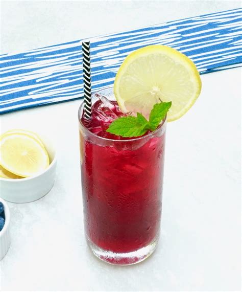 Blueberry Sparkling Lemonade Recipe With Fresh Mint