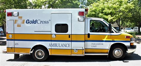 Gold Cross Ambulance Service - Duluth, MN - 2016 | Ambulancia, Vehiculos