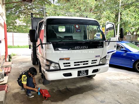 Travelling between kota bharu and kuala terengganu is possible by flight and bus. Isuzu Kota Bharu | Tipper truck, Terengganu, Kuala terengganu