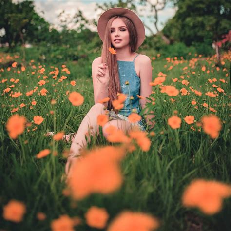 You can easy to your favorite dp girls photos share via social media. *New 100+ HD* WhatsApp Dp For Girls Free Images Download