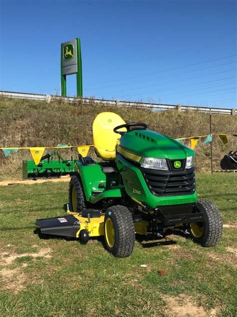 2023 John Deere X590 Lawn And Garden Tractors St Clairsville Oh