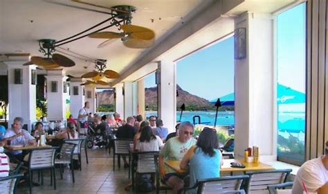 Every week of 2019 my family and i are going on a new adventure in hawaii! 10 Restaurants Near Outrigger Reef Waikiki Beach Resort