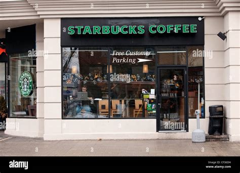 Starbucks Coffee In Torontocanada Yonge Street Stock Photo Alamy