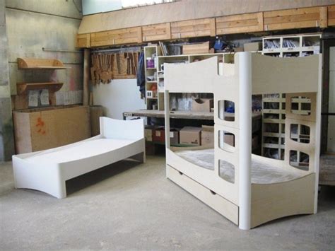 Letti a soppalco ikea hai mai pensato a un letto a soppalco e alla tua pratica zen quotidiana quando sali la scala per andare a dormire ti lasci alle spalle tutti i pensieri della giornata i nostri letti a soppalco inoltre ti permettono di sfruttare lo spazio sottostante arredandolo con una scrivania una cassettiera o. Letti A Castello Una Piazza E Mezza Ikea - Ikea Blog