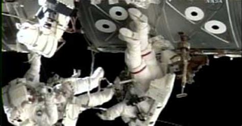 Astronauts Wire Up New Space Station Room Cbs News