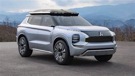 Of space behind the second row. Mitsubishi Engelberg Tourer concept previews new Outlander ...
