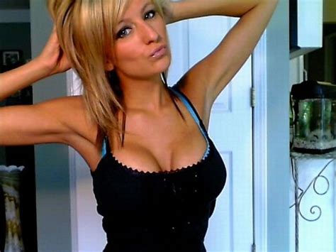 Hot Facebook Girls 100 Pics