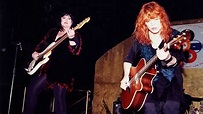 Ann & Nancy Wilson - Barracuda (Live, 1999) - YouTube