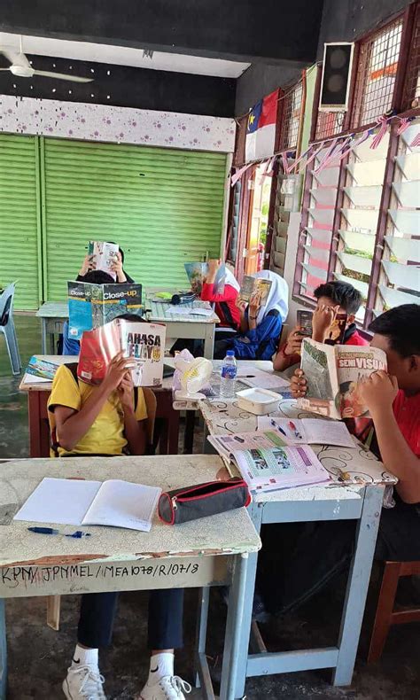 Program Jom Membaca Bersama Untuk 10 Minit Smk Sungai Rambai Melaka