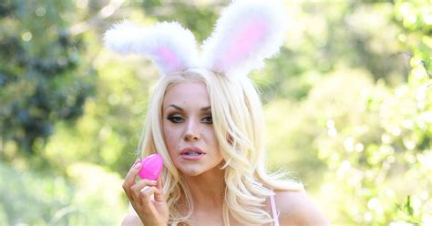 Courtney Stodden Bares Her Boobs And Bum In X Rated Easter Bunny